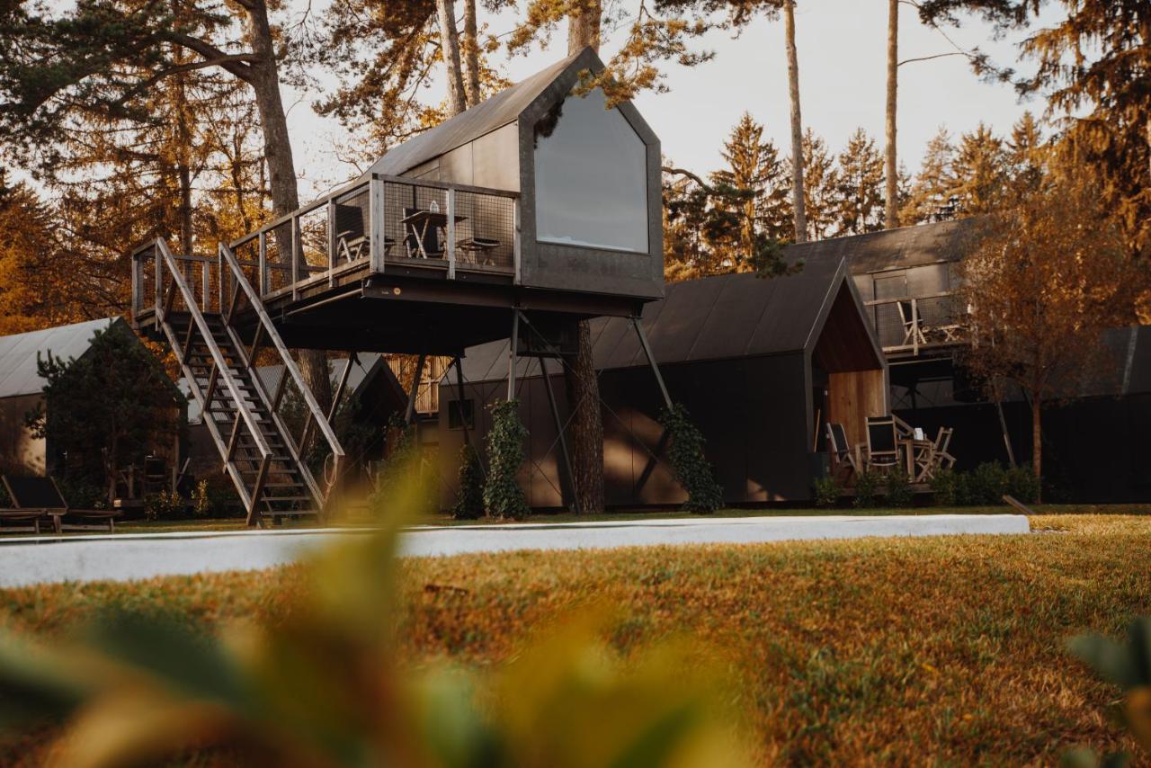 Luxury Glamping Chocolate Village Марибор Экстерьер фото